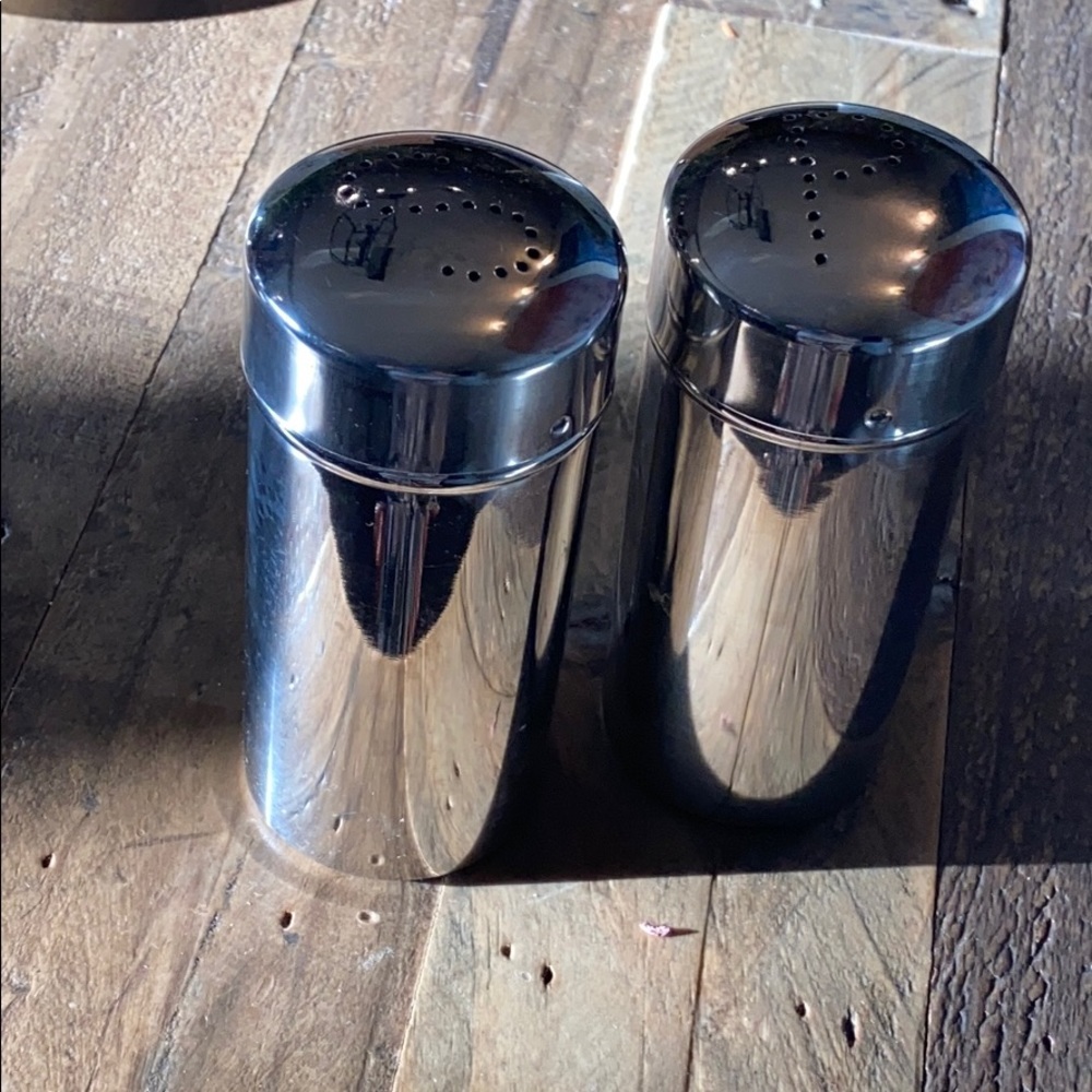 Salt and Pepper Shaker set dispenser